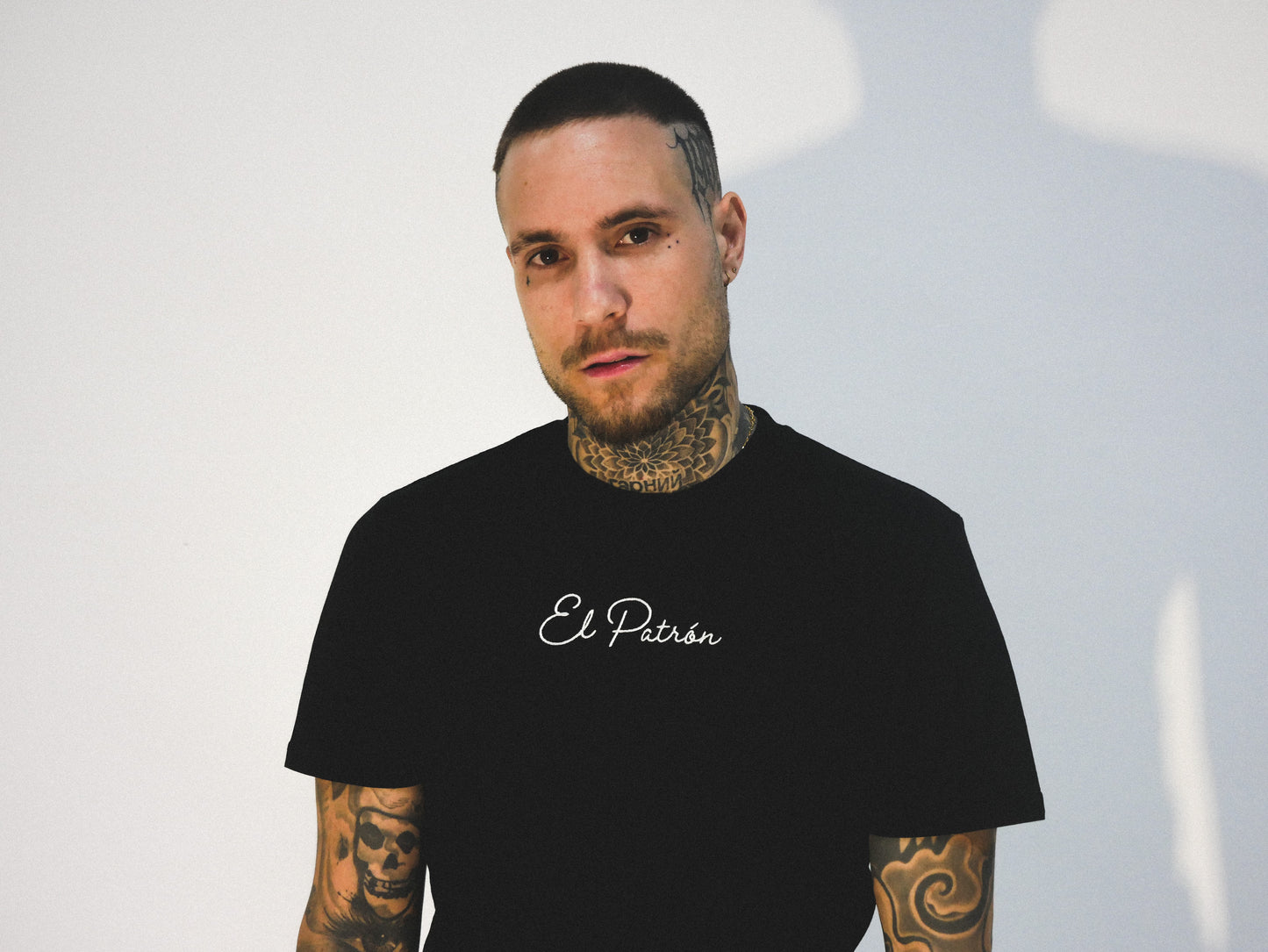 “ON THE RUN” TEE